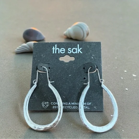 ✨ Elegant Hoop Earrings – Eco-Chic Style 🌿 - Picture 1 of 1